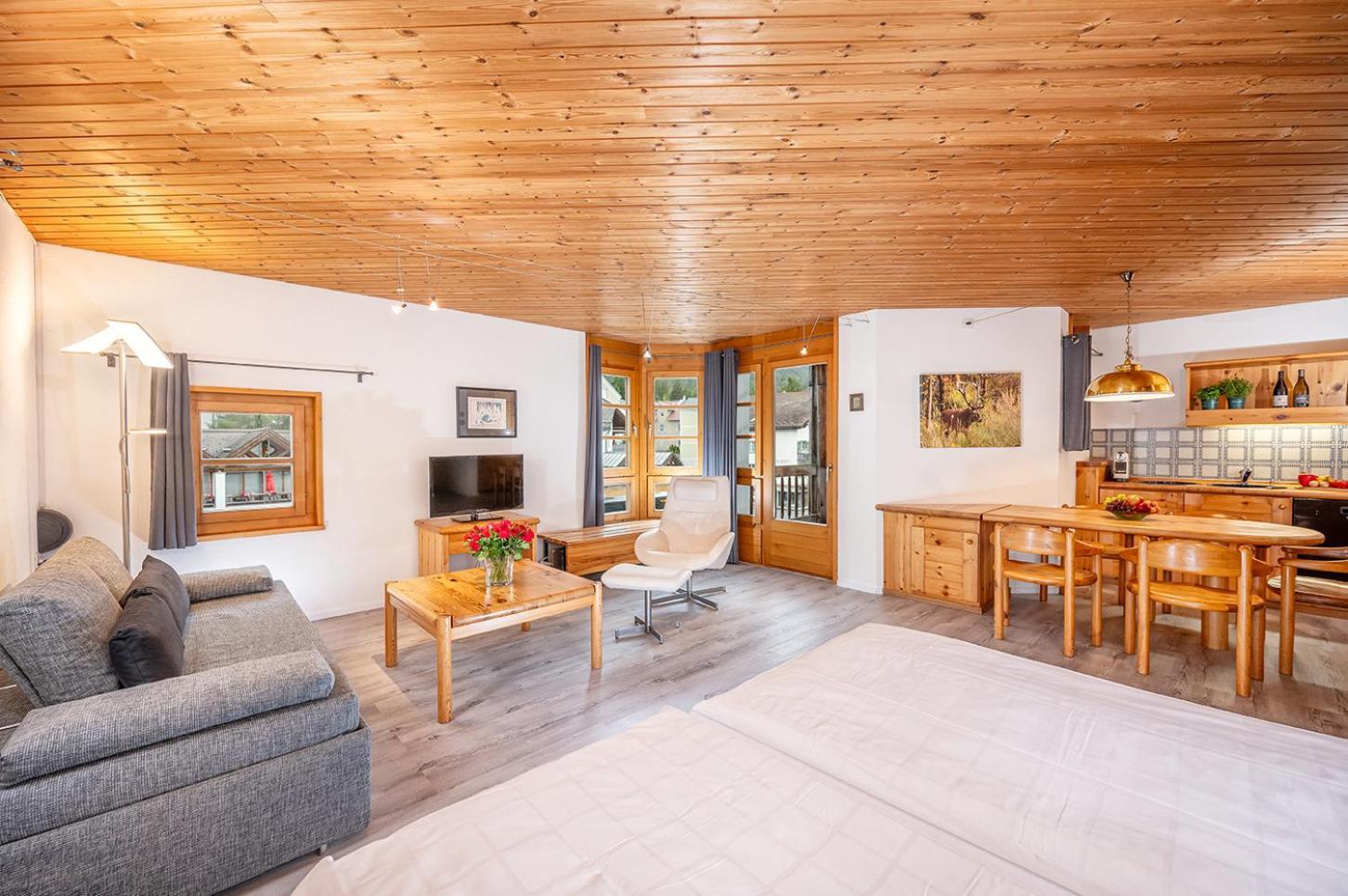 Schweizerhof Ferienwohnungen Lenzerheide 1 客房 照片